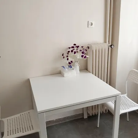 生活超便利的小公寓 Athens Exterior photo